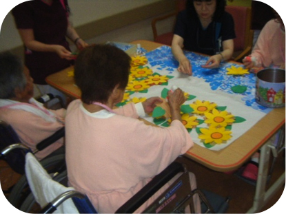 鮮やかなひまわりを壁画で作成!