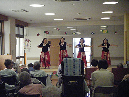 初夏のフラダンス鑑賞会
